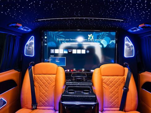 Used 2023 Mercedes-Benz Metris Passenger image 46