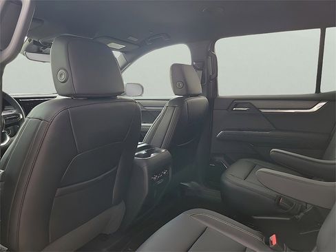 New 2026 GMC Acadia Elevation w/ Elevation Premium Package image 12