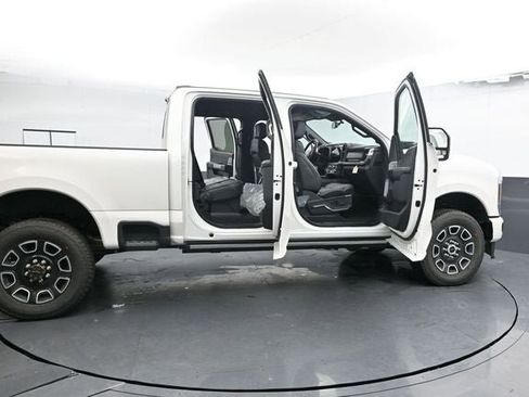 New 2026 Ford F350 Platinum AWD/4WD image 34