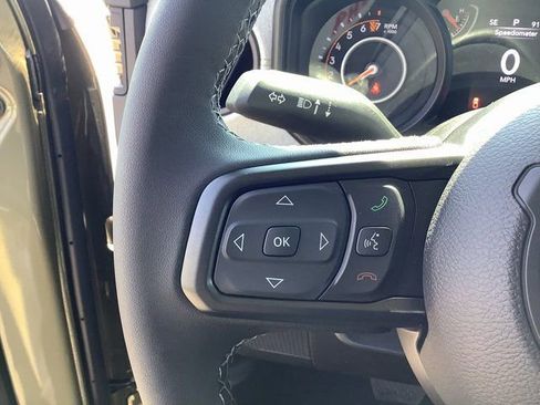 New 2025 Jeep Gladiator Sport image 13