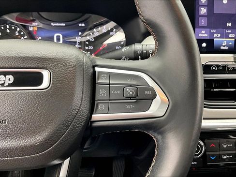 Used 2022 Jeep Compass Limited AWD/4WD image 19