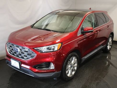 Used 2019 Ford Edge Titanium w/ Cold Weather Package FWD image 1