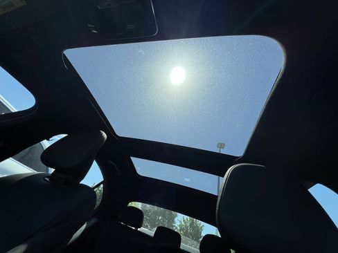 Used 2023 Mercedes-Benz C 300 4MATIC Sedan image 29