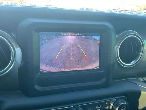 Used 2018 Jeep Wrangler Unlimited Sahara w/ LED Lighting Group image 13