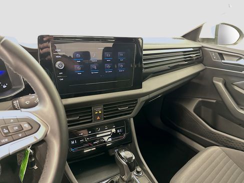 Used 2025 Volkswagen Jetta S FWD image 25