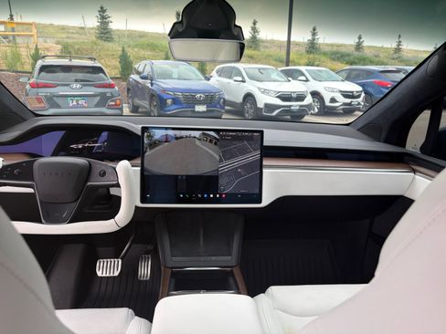 Used 2022 Tesla Model X AWD/4WD image 19