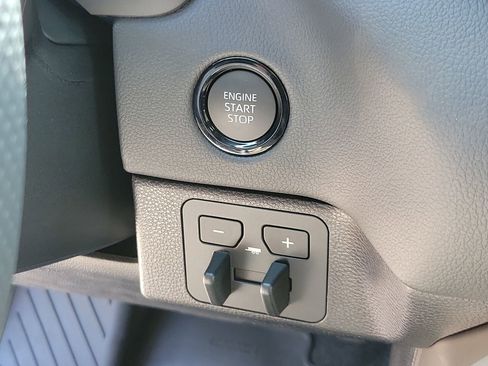 New 2026 Toyota Tundra Limited AWD/4WD image 29
