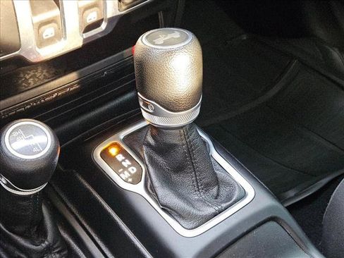 Used 2020 Jeep Wrangler Sport AWD/4WD image 14