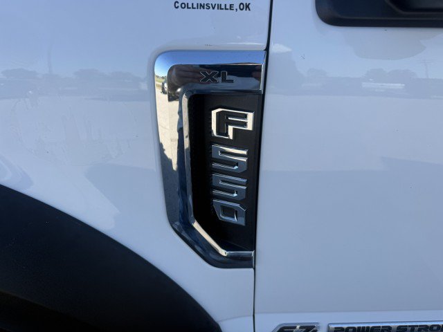 Used 2019 Ford F550 4x4 Regular Cab Super Duty image 26