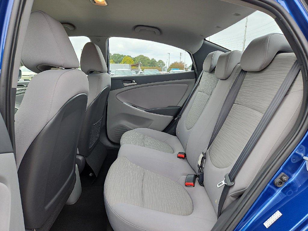Used 2017 Hyundai Accent SE FWD image 13