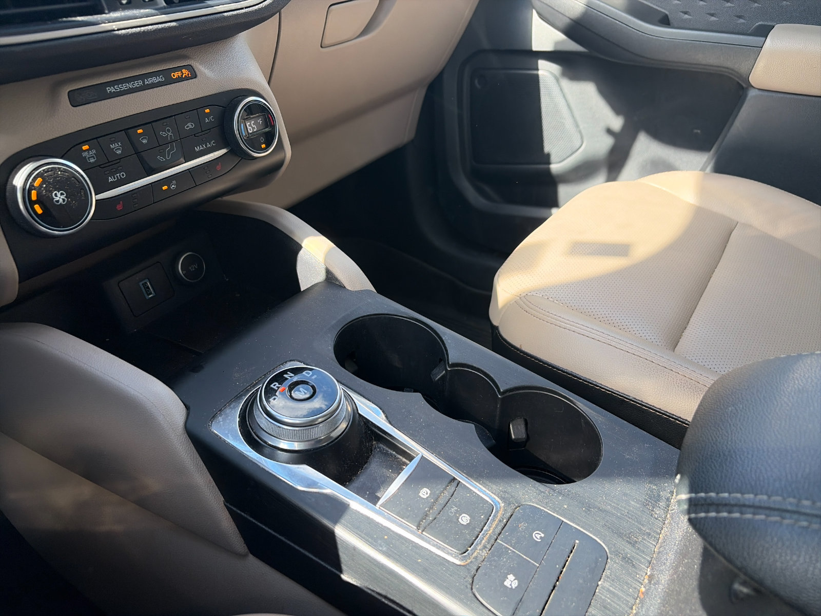 Used 2020 Ford Escape SEL AWD/4WD image 21