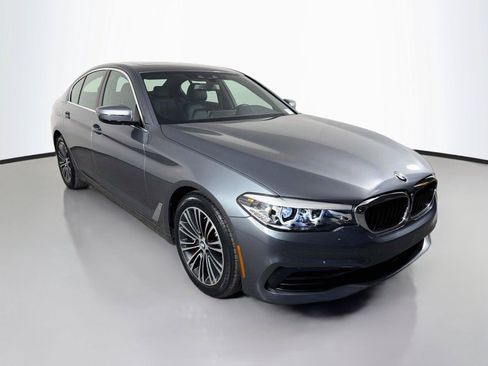 Used 2019 BMW 530i w/ Convenience Package RWD image 3