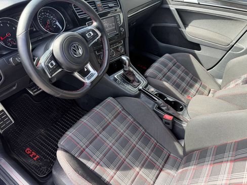 Used 2016 Volkswagen GTI S image 17