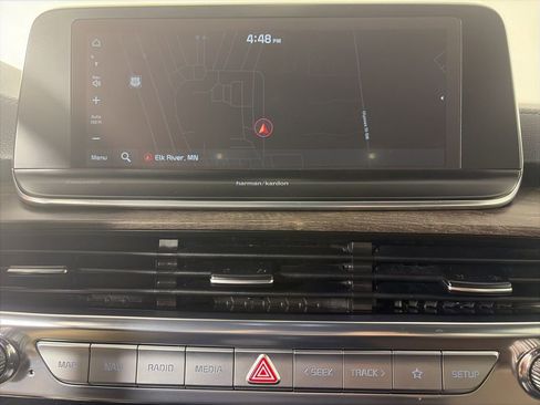 Used 2022 Kia Telluride SX w/ SX Prestige Package AWD/4WD image 3