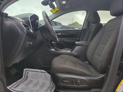 Used 2020 Chevrolet Equinox LT FWD image 11