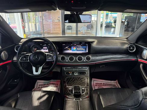Used 2019 Mercedes-Benz E 300 4MATIC w/ Premium 1 Package image 37