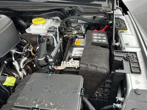 Used 2025 RAM 1500 Big Horn AWD/4WD image 32