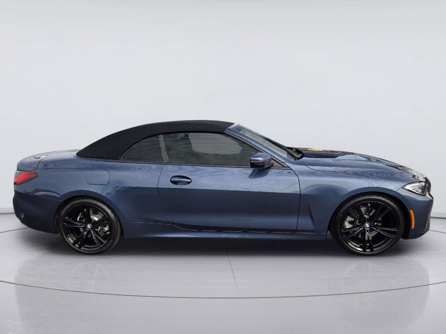 Used 2022 BMW 430i Convertible w/ Premium Package 2 RWD image 4