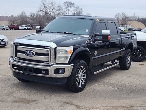 Used 2012 Ford F350 Lariat w/ Chrome Pkg image 2
