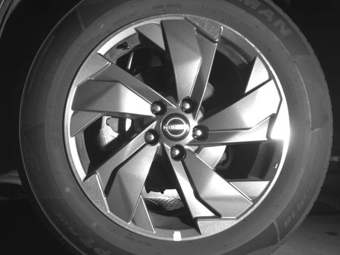 Used 2025 Nissan Rogue SV FWD image 12