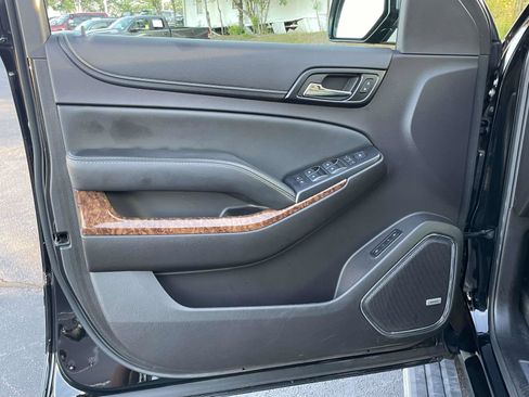 Used 2016 Chevrolet Tahoe LTZ AWD/4WD image 15