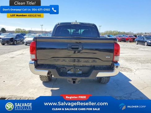 Used 2019 Toyota Tacoma TRD Off-Road AWD/4WD image 8