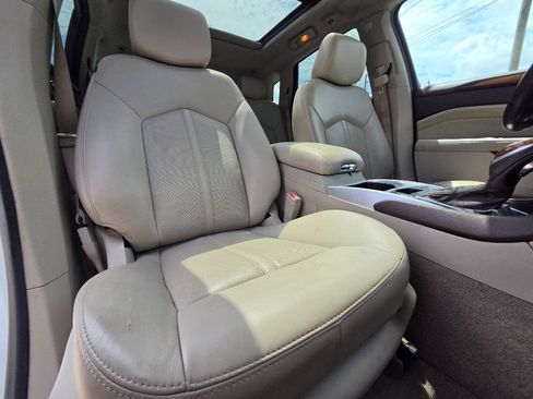 Used 2016 Cadillac SRX Premium FWD image 34