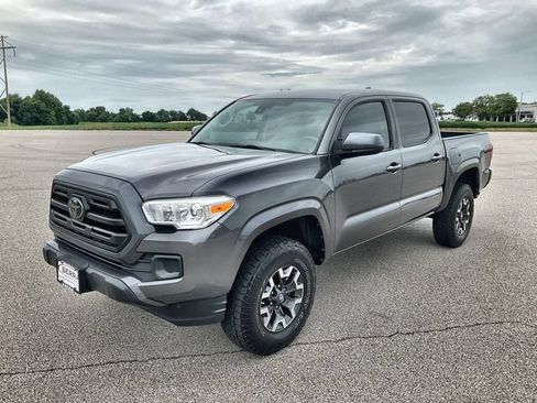 Used 2019 Toyota Tacoma SR w/ SR Convenience Package RWD image 10