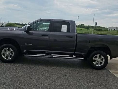 Used 2025 RAM 2500 Big Horn AWD/4WD image 5