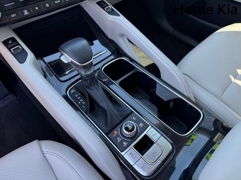 Certified 2024 Kia Telluride S w/ S Sunroof Package image 23