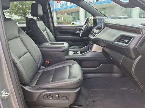 Used 2021 Chevrolet Suburban Z71 AWD/4WD image 24