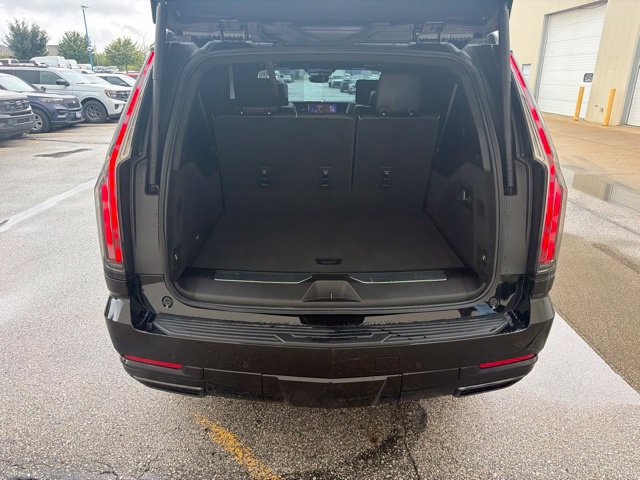 Used 2025 Cadillac Escalade ESV Sport Platinum AWD/4WD image 15