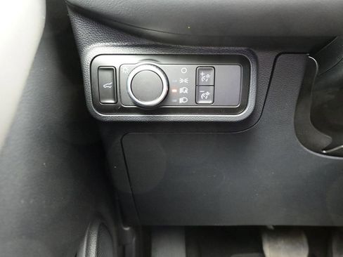 New 2026 Ford Explorer Active RWD image 18