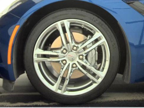 Used 2017 Chevrolet Corvette Stingray Coupe w/ 2LT Preferred Equipment Group RWD image 9