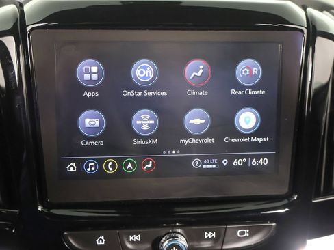 Used 2023 Chevrolet Traverse LT w/ LT Premium Package AWD/4WD image 51