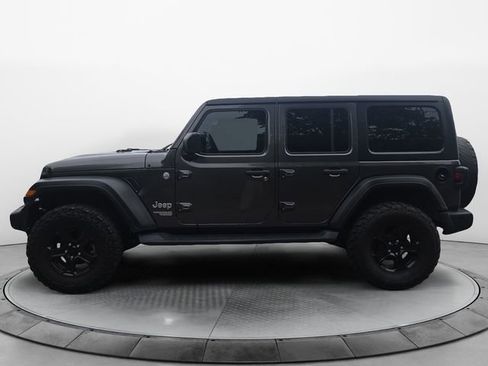 Used 2019 Jeep Wrangler Unlimited Sport S AWD/4WD image 2