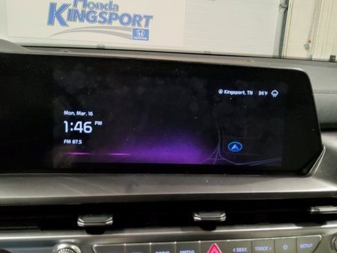 Used 2024 Kia Telluride S image 30