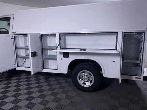 New 2025 Chevrolet Express 3500 w/ Power Convenience Package RWD image 14