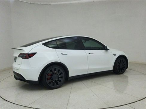 Used 2023 Tesla Model Y Performance image 69