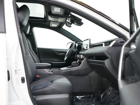 Used 2021 Toyota RAV4 XSE w/ XSE Grade Weather Package AWD/4WD image 11
