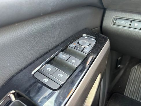 Used 2024 Nissan Pathfinder Platinum AWD/4WD image 24