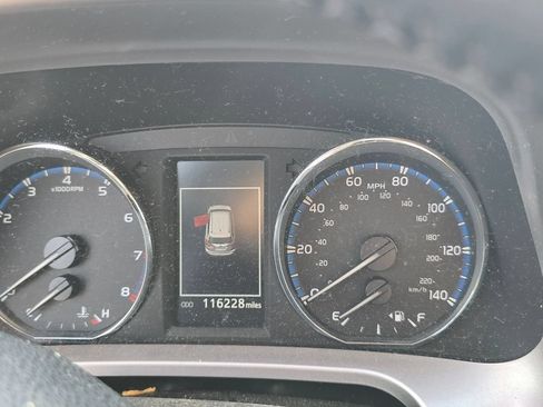 Used 2016 Toyota RAV4 XLE AWD/4WD image 22