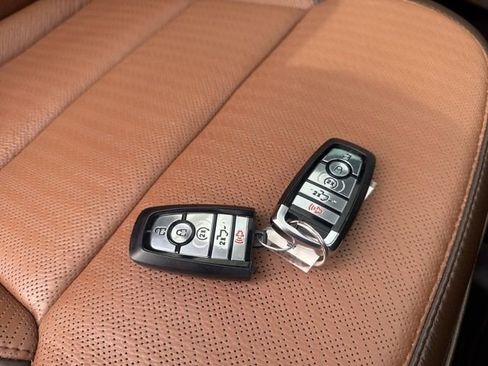 Used 2024 Ford F250 King Ranch w/ Chrome Package image 9