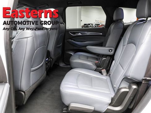 Used 2024 Buick Enclave Premium image 24