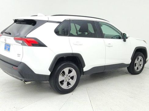 Used 2025 Toyota RAV4 XLE AWD/4WD image 7