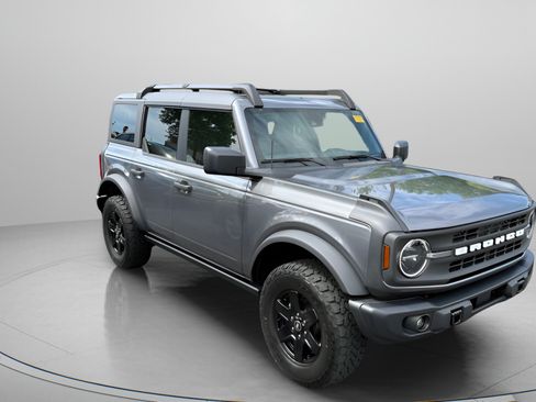 Used 2024 Ford Bronco Black Diamond AWD/4WD image 4