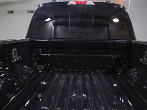 Used 2024 Ford F250 Lariat w/ Chrome Package image 30