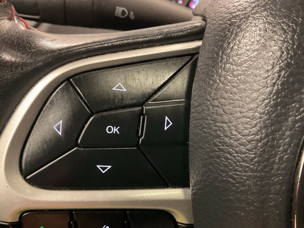 Used 2018 Jeep Compass Trailhawk w/ Navigation Group AWD/4WD image 18