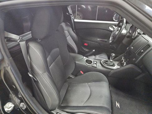 Used 2020 Nissan 370Z Sport image 10