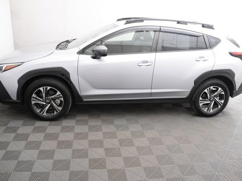 Used 2024 Subaru Crosstrek 2.0i Premium w/ Crosstrek Mirror Package AWD/4WD image 8